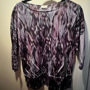 CHICOS TYE DYE STUDDED PURPLE TOP SIZE L